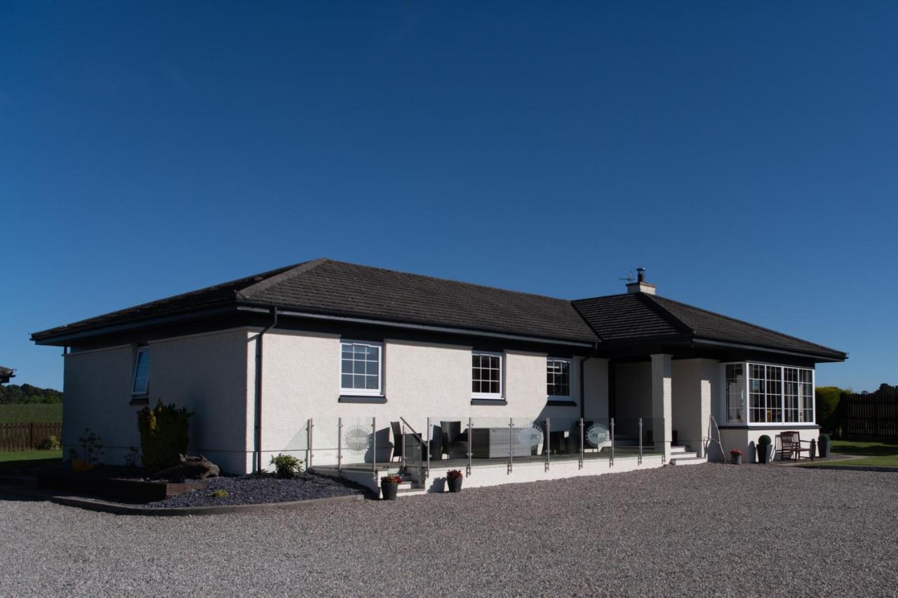 Tornapress Bed and Breakfast Dingwall Eksteriør billede